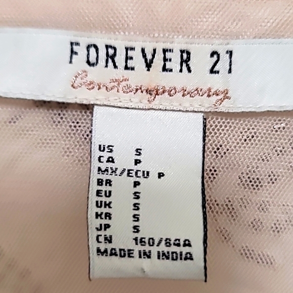 FOREVER 21 WOMEN'S CROPPED BEADED TAN CARDIGAN SIZE SMALL - Picture 6 of 7